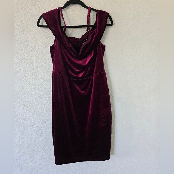 B. Darlin Burnout Velvet Bodycon Dress Women Sz 14 Red Off Shoulder Whimsygoth - Picture 5 of 9
